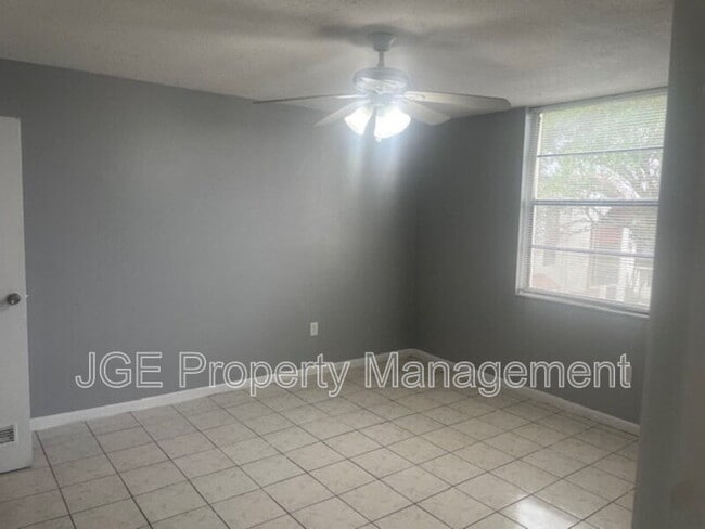 Building Photo - 1752 NW 55th Ave