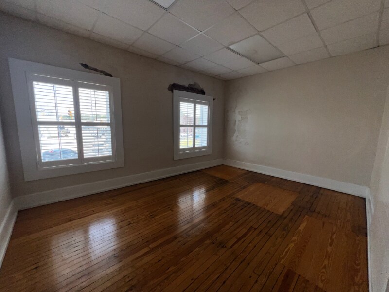 Building Photo - 703 S Madison St