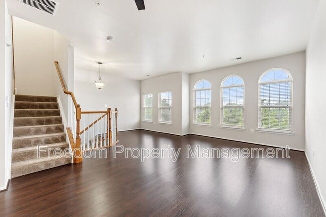 Building Photo - 9530 Walker Way