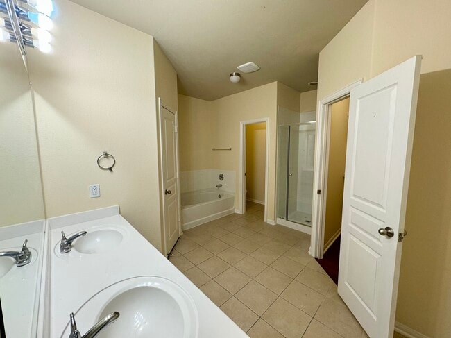 Building Photo - 8230 Polaris Point Ln