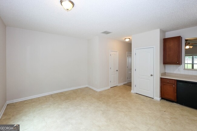 Building Photo - 7705 Commerce Ct