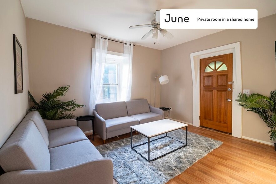 Building Photo - Room in Shared 2 bed/1 bath home