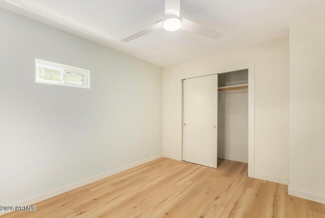 Building Photo - 902 E Fairmount Ave