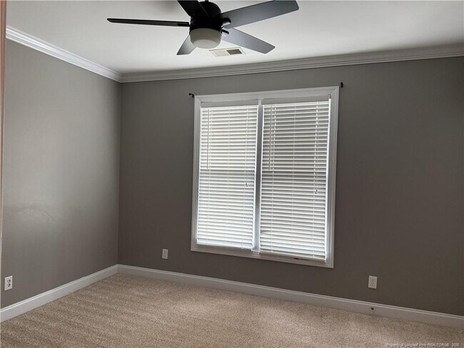Building Photo - 208 Fountainhead Ln