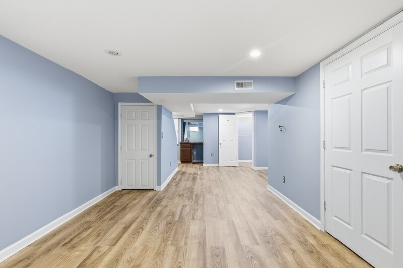 Building Photo - 4812 Bowland Ave