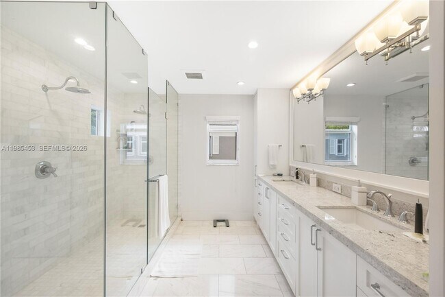 Building Photo - 8600 SW 139th Ter