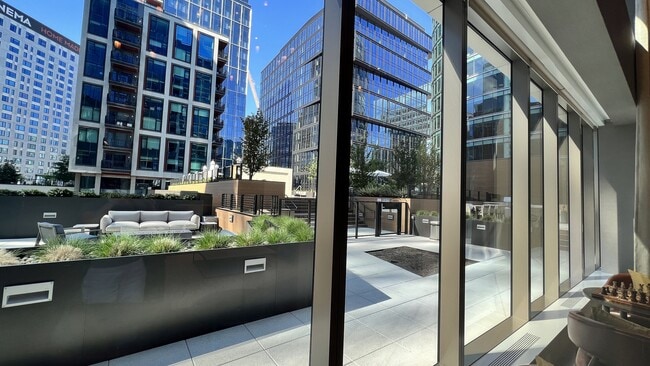 Building Photo - 133 Seaport Blvd