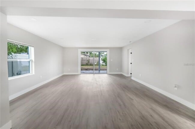 Building Photo - 10341 Kumquat Ln