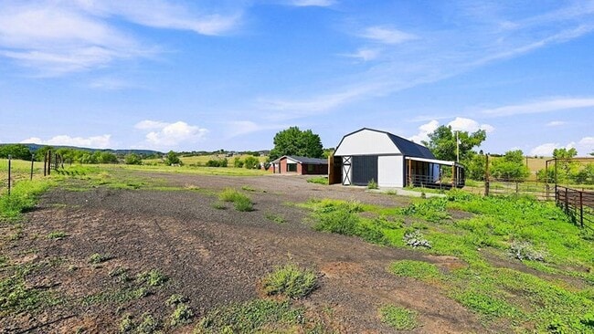 Building Photo - 4702 N State Hwy 67