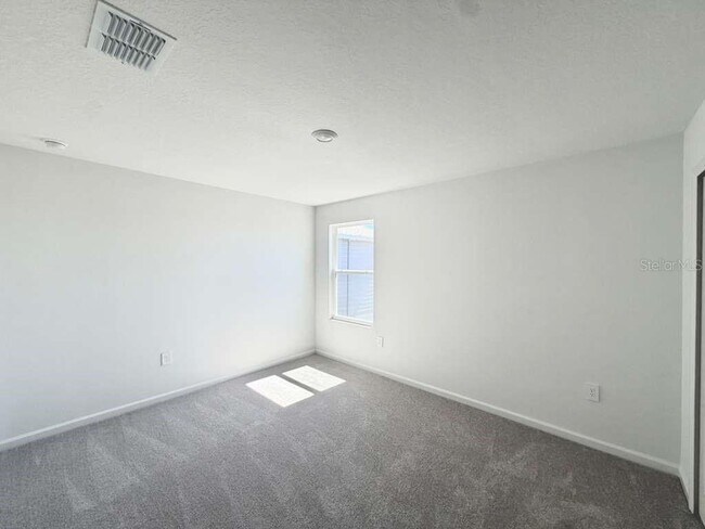 Building Photo - 2764 Lookout Rdg Rd