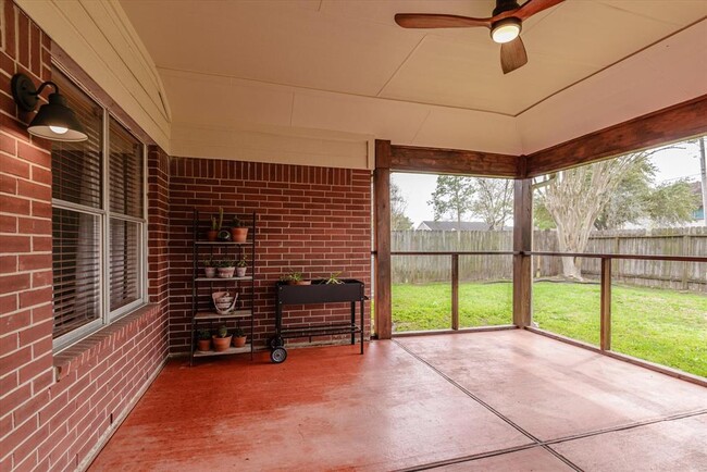 Building Photo - 16022 Capistrano Falls Dr