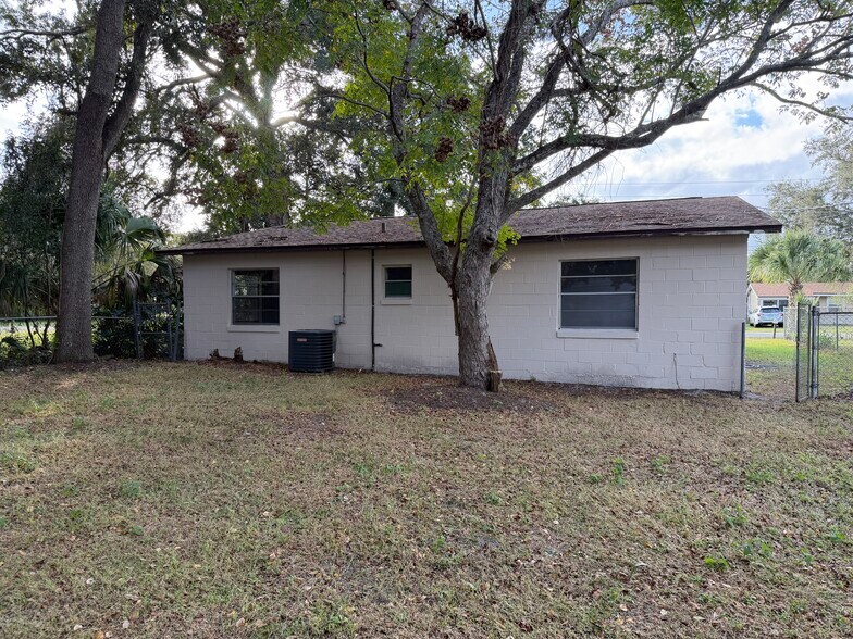 Building Photo - 2917 Magnolia Ave