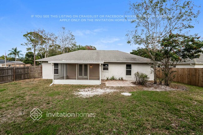 Building Photo - 3104 Pine Tree Dr