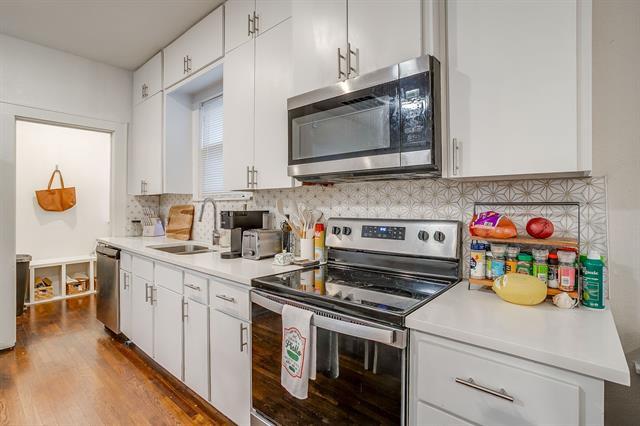 Building Photo - 3103 Odessa Ave