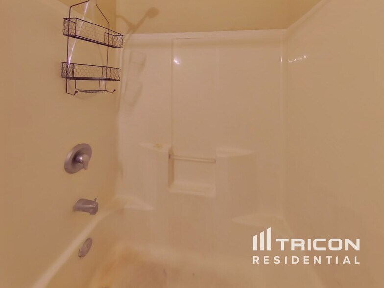 Building Photo - 8146 Birchfield Dr