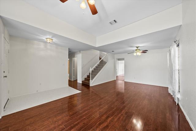 Building Photo - 566 Valley View Dr