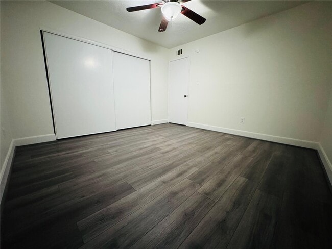 Building Photo - 24131 4 Sixes Ln