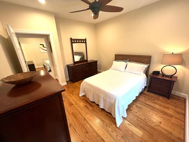 Building Photo - Furnished & All Inclusive Rental with Lake...