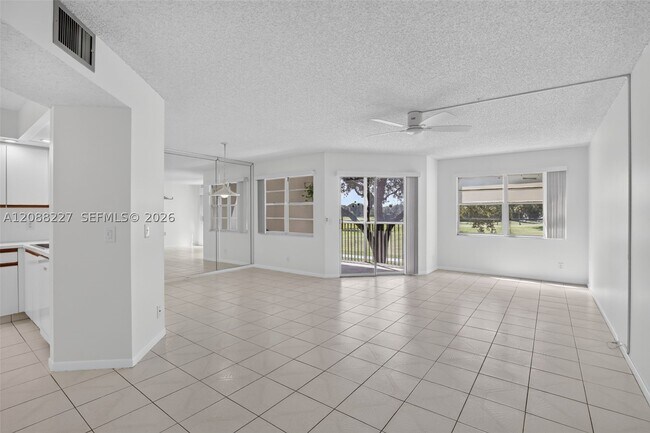 Building Photo - 1200 SW 125th Ave