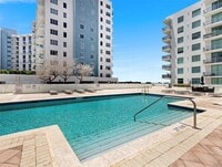 Building Photo - 140 S Dixie Hwy