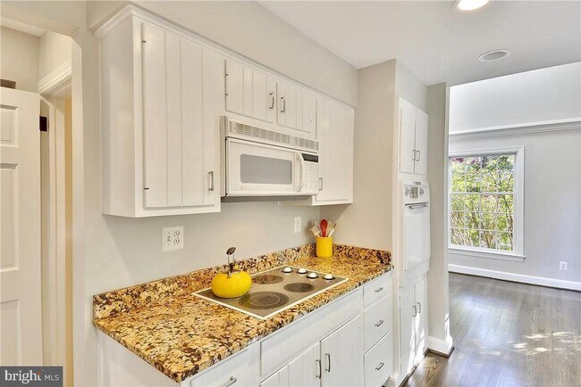 Building Photo - 5330 36th St N