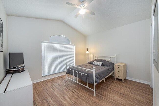 Building Photo - 6650 Thackston Dr