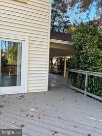 Building Photo - 9830 Meadow Valley Dr