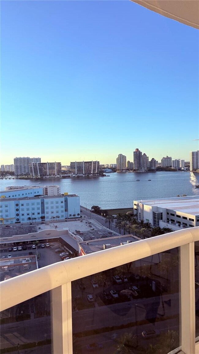 Building Photo - 18201 Collins Ave