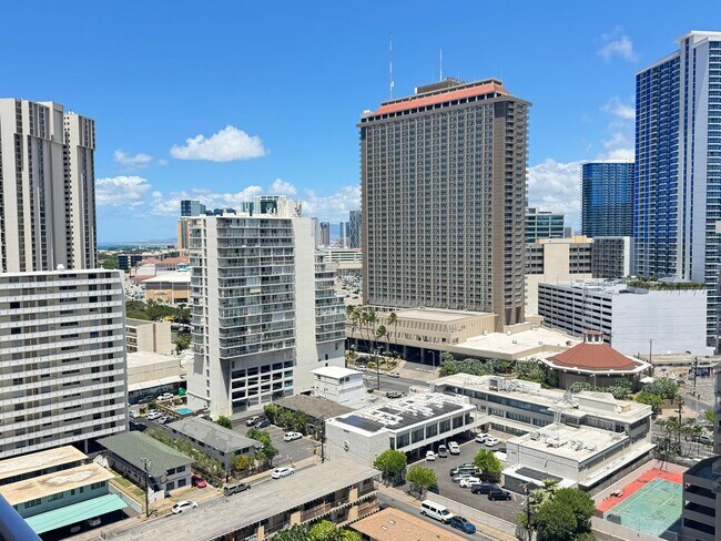 Building Photo - 1848 Kahakai Dr