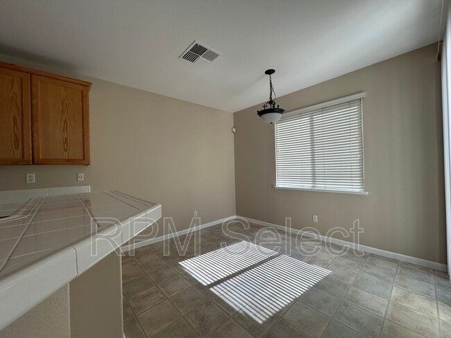Building Photo - 2206 Ranch House Ct