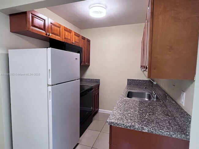 Building Photo - 432 SE 20th St