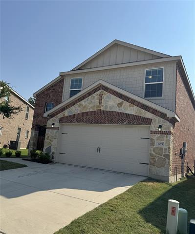Building Photo - 305 Glenwick Ln