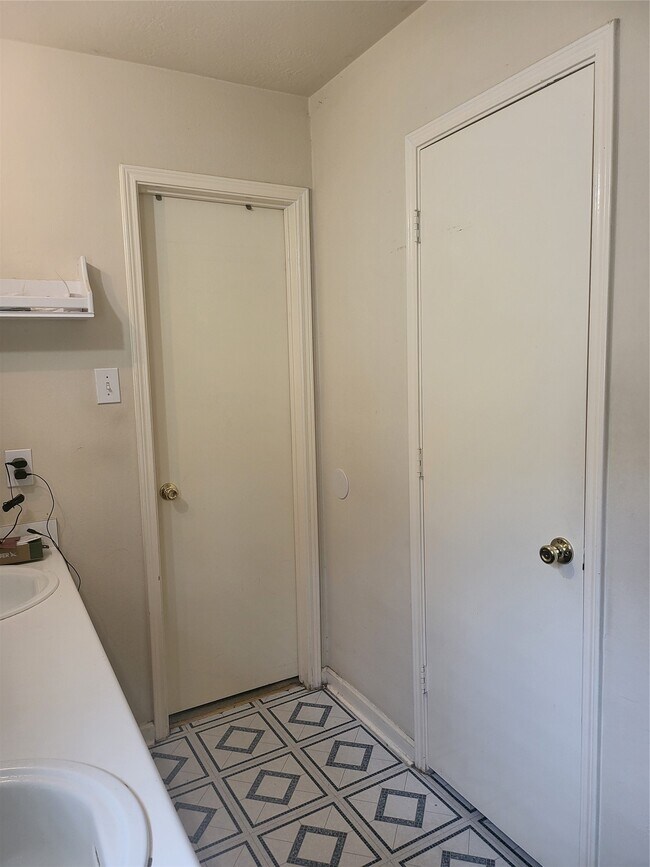 Building Photo - 17314 Glenmorris Dr