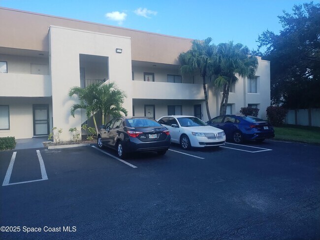 Building Photo - 200 International Dr