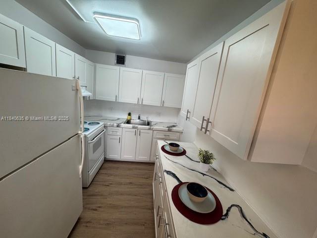 Building Photo - 13550 SW 6th Ct