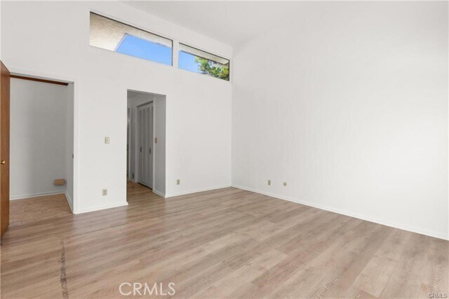 Building Photo - 2105 W Paseo Del Mar