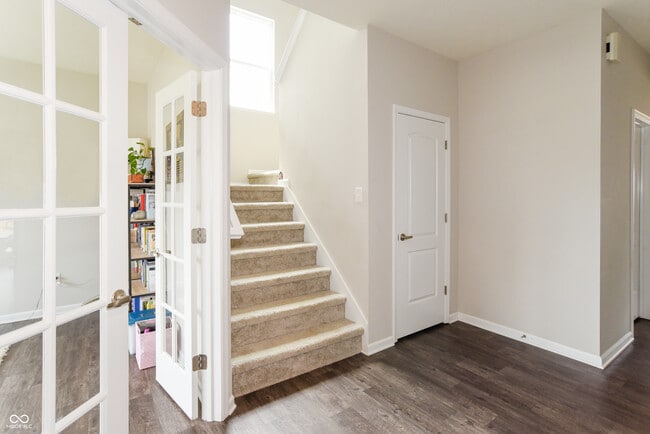 Building Photo - 1908 Porter Dr