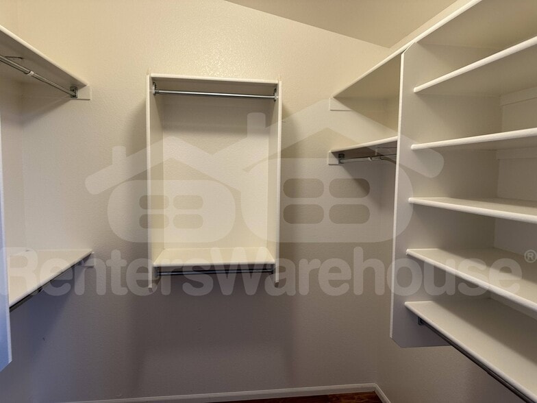 Building Photo - 1151 N 159th Dr