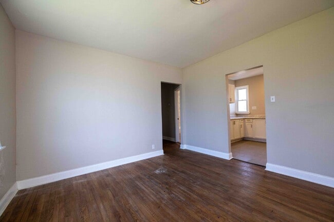 Building Photo - Stylish, Updated & Ready to Call Home