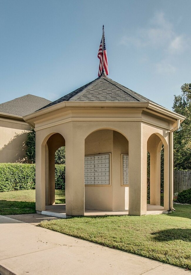 Building Photo - Awesome 2BE/2BA condominium at Lions Head!