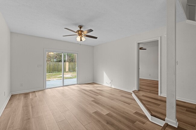 Building Photo - 112 Kristine Blvd