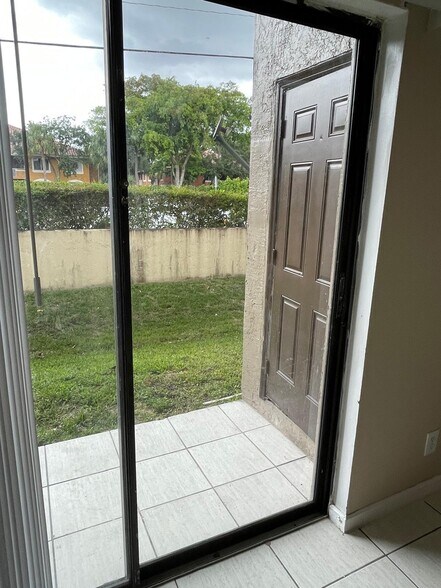 Building Photo - 11638 NW 23rd Ct