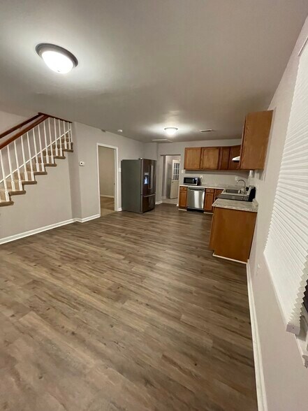 Kitchen - 9224 Robin Rd