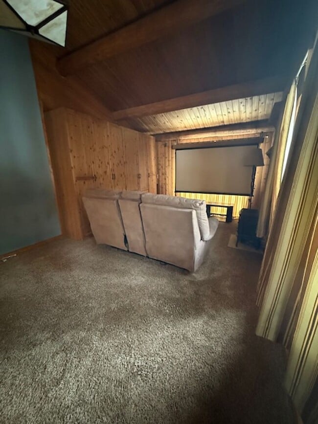 Building Photo - Spacious 3BD + Loft Log Home in June Lake | 2,200 SF | Rustic Charm & Privacy – $3,200/Month