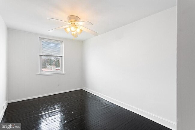 Building Photo - 7675 Overbrook Ave