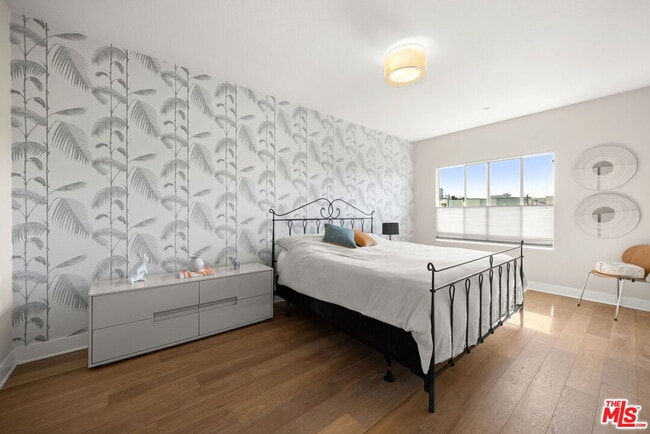 Building Photo - 13337 Beach Ave