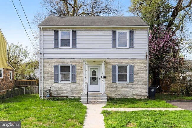 Building Photo - 6226 20th Ave