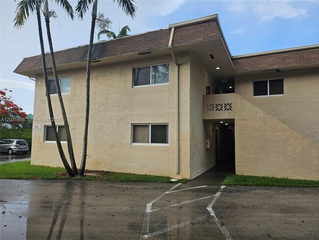 Building Photo - 14500 SW 88th Ave