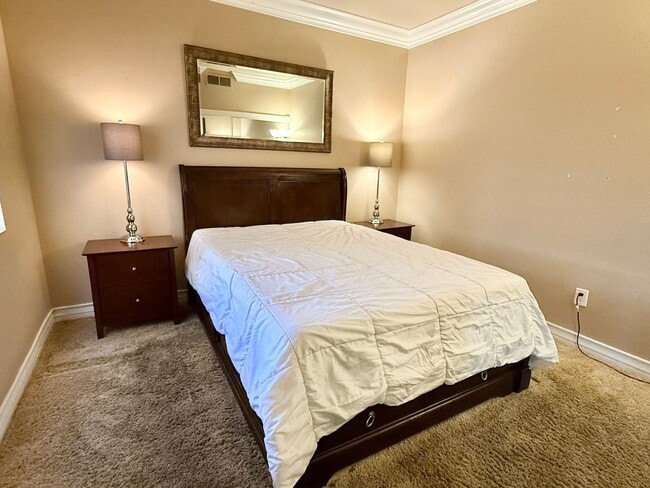Building Photo - Meridian FURNISHED 2 BDR /2 BATH Luxury Co...