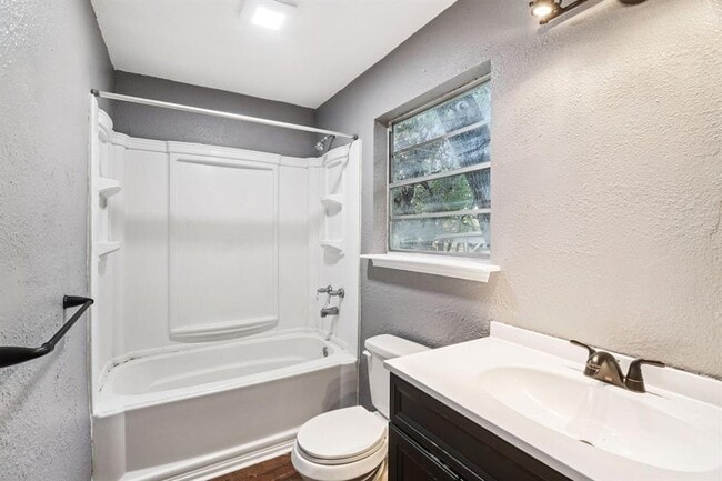 Building Photo - 24007 Windy Valley Rd